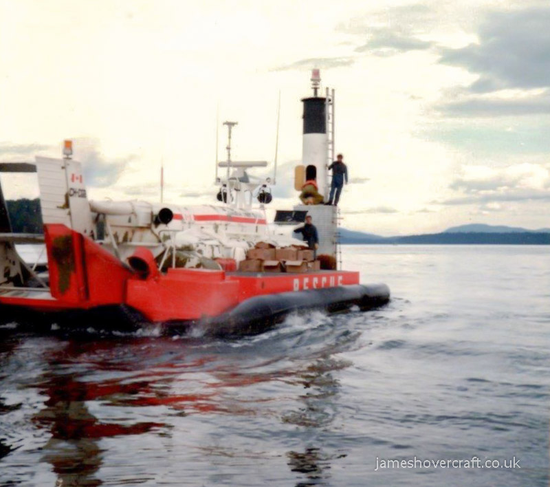 SRN craft operating with the Canadian Coastguard - Servicing the light of the Gulf Islands (Paul Brett).